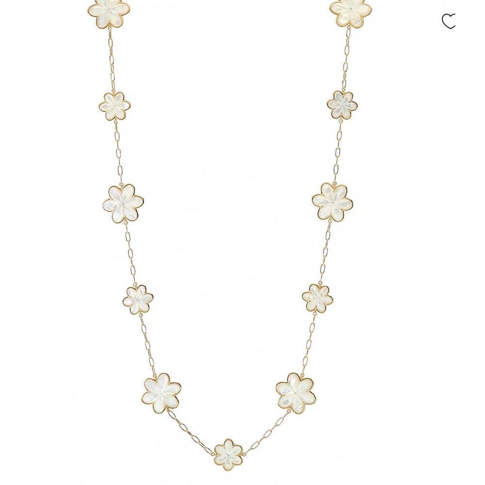 NEW ASHA oversized eadie necklace in white